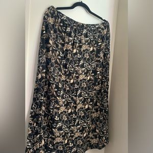 Floral Skirt / Old Navy / 1X